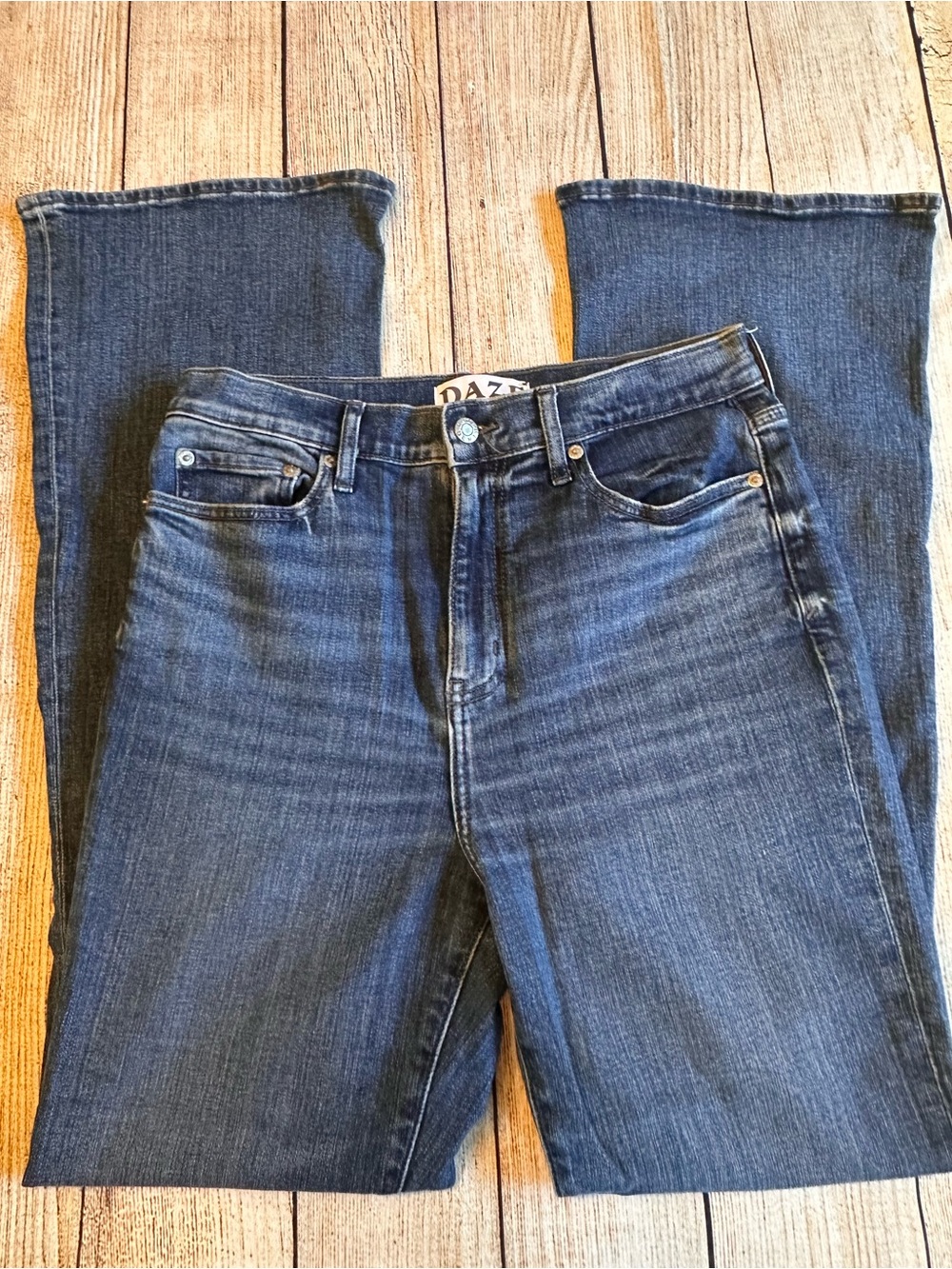 DAZE Just Right High Rise Flare Jeans Dark Wash Size 29